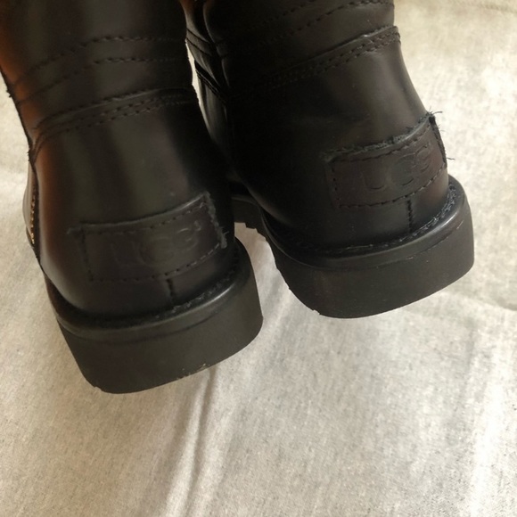 UGG Aviva Genuine Shearling Lined Boot - Picture 4 of 5